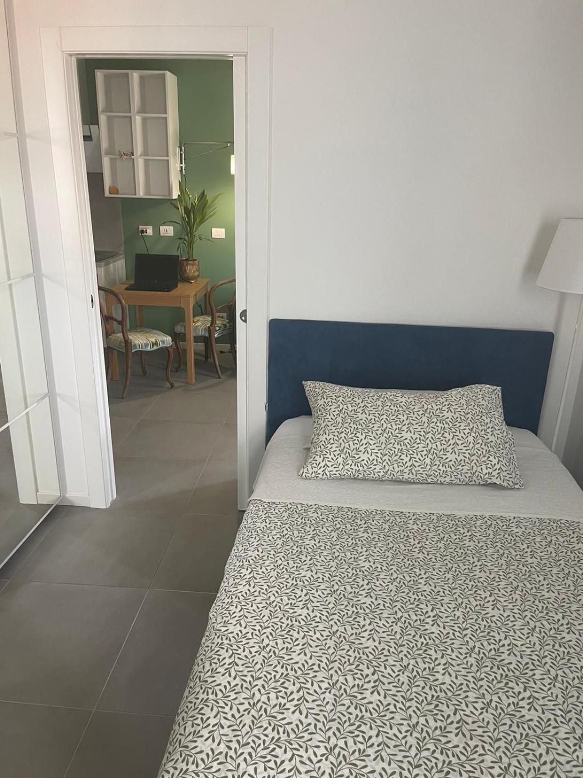 Home Suite Home - Porta Romana Suite Newly 2 Bedrooms Apartment With 2 Bathrooms Subway Metro 3 Stops To Duomo * Milan